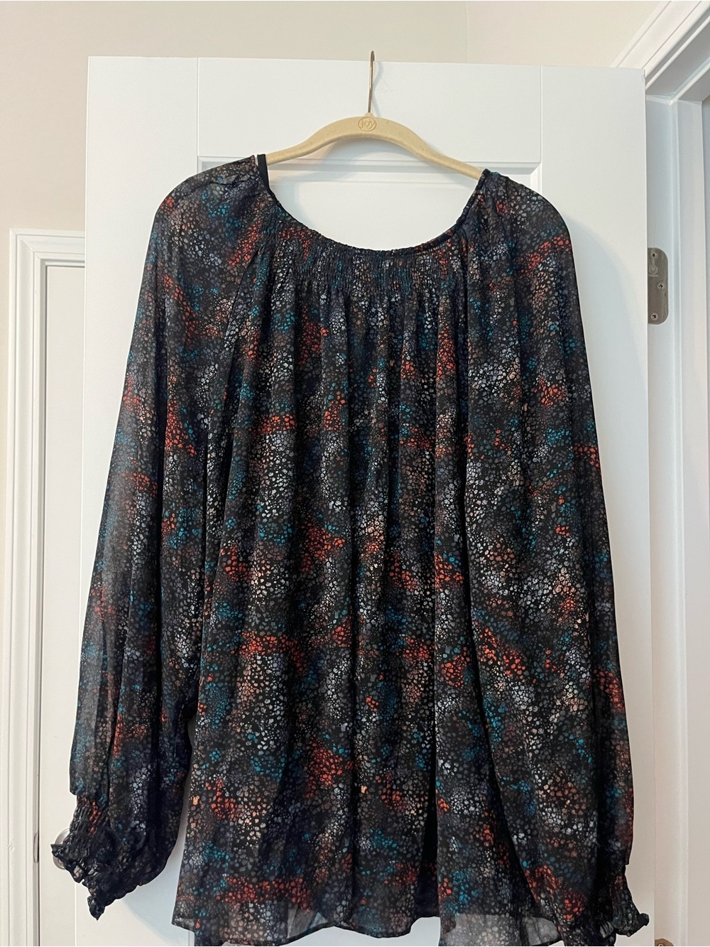 Ava & Viv Black and Teal Patterned Blouse
